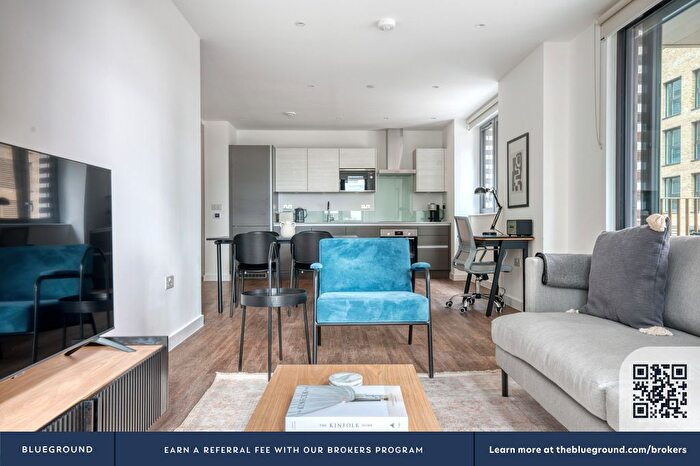 2 Bedroom Flat To Rent In Walthamstow, E17