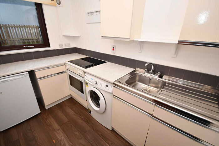 1 Bedroom Flat To Rent In Hilton Crescent, Inverness, IV2