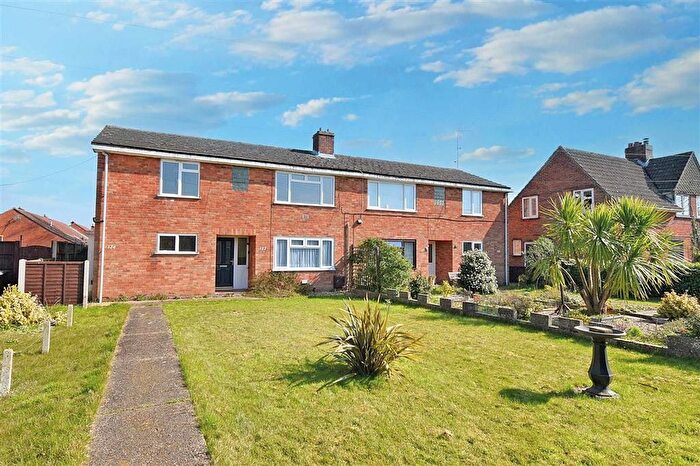 2 Bedroom Flat For Sale In Holt Road, Horsford, Norwich, NR10