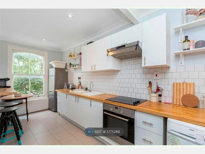 2 Bedroom Terraced House To Rent In Dalyell Road, London, SW9