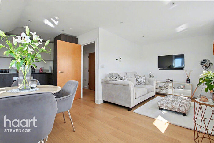 2 Bedroom Apartment For Sale In Florence Court, Park Lane, Knebworth, SG3