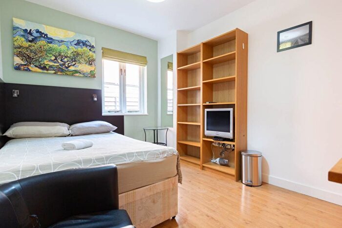Studio To Rent In Finchley Road, Hampstead, London, NW3
