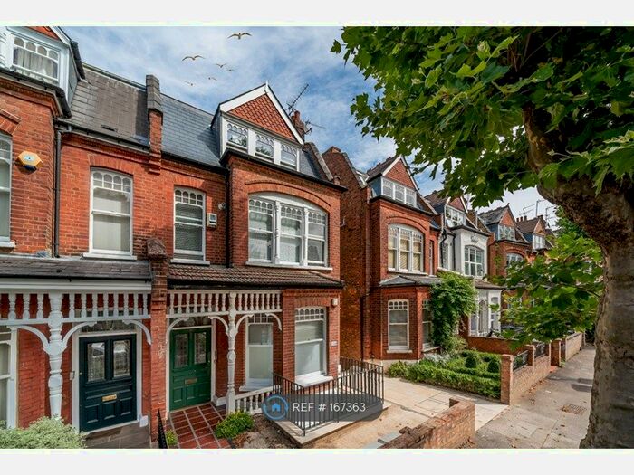 5 Bedroom Flat To Rent In Kings Avenue, London N10