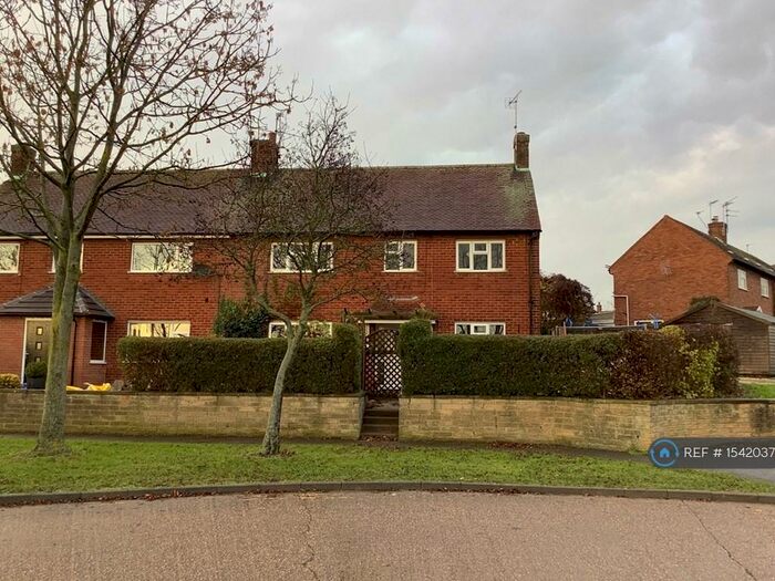 5 Bedroom Semi-Detached House To Rent In Lower Kirklington Road, Southwell, NG25