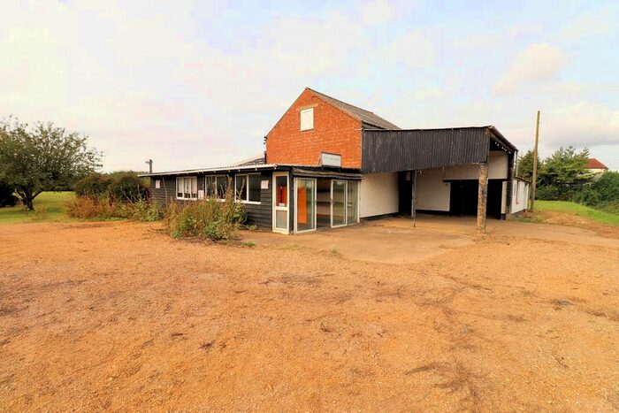 3 Bedroom Detached House For Sale In Redmoor Lane, Wisbech, PE14