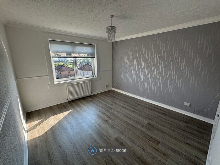 3 Bedroom Flat To Rent In West George Street, Coatbridge, ML5