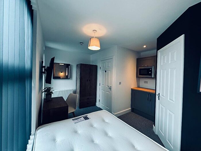 6 Bedroom Terraced House To Rent In House Share - Studio Rooms - Cheyney Road, Chester, CH1