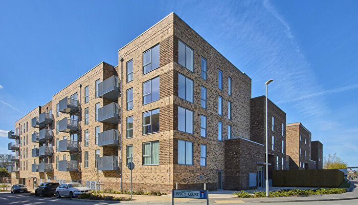 2 Bedroom Apartment For Sale In Liberty Court, Greenhithe, Kent, DA2