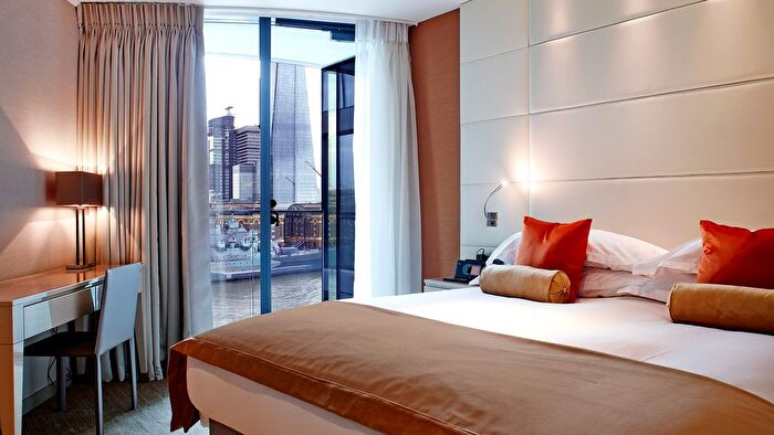 2 Bedroom Flat To Rent In Lower Thames Street, London, EC3R