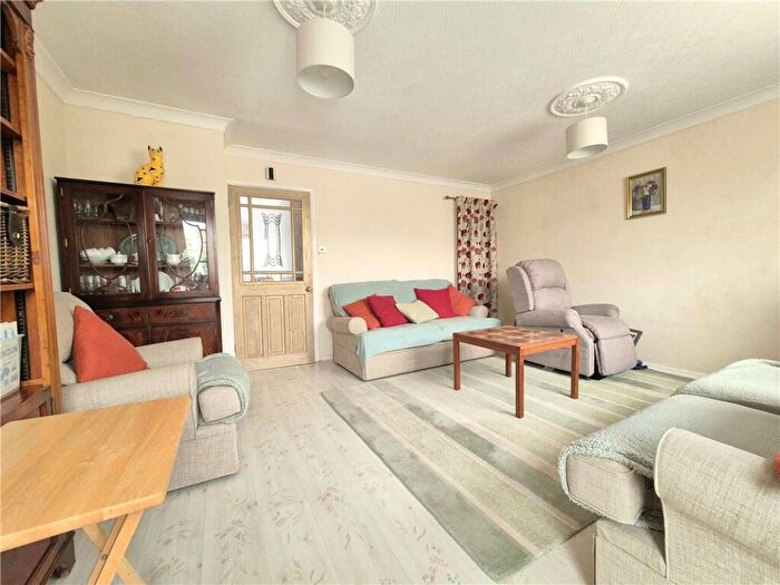 3 Bedroom Terraced House For Sale In Wagtail Way, St Mary Cray, Kent, BR5