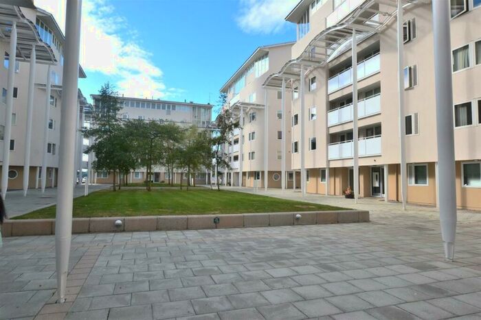 2 Bedroom Apartment To Rent In Royal Quay, Liverpool, L3