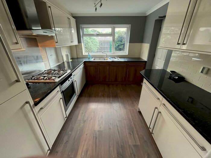 4 Bedroom House To Rent In Halley Drive, Ascot, SL5