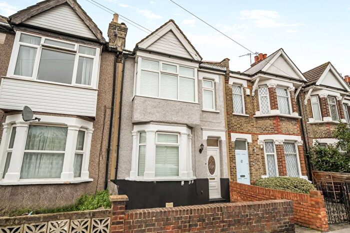 3 Bedroom Terraced House For Sale In Stretton Road, Croydon, CR0