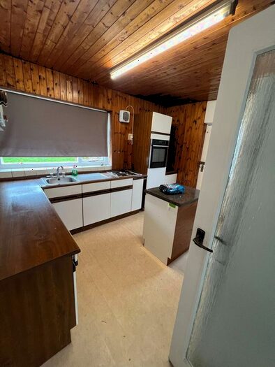 3 Bedroom Terraced House To Rent In Burnham Lane, Slough, SL1