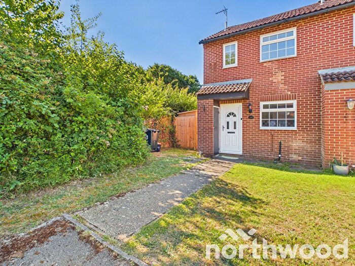 2 Bedroom Terraced House To Rent In Manorfield, Ashford, Ashford, TN23