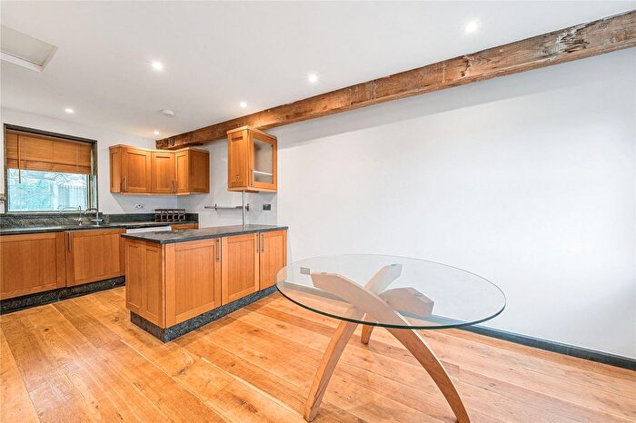 2 Bedroom Terraced House To Rent In Hampton Court Road, Hampton, TW12