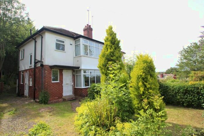 3 Bedroom Semi-Detached House To Rent In Shire Oak Road, Headingley, LS6