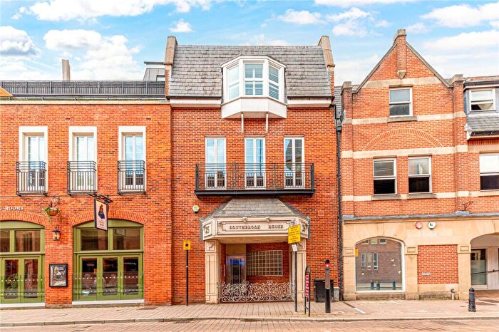 1 Bedroom Apartment To Rent In Southbrook House, Northbrook Street, Newbury, Berkshire, RG14