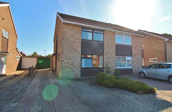 3 Bedroom Semi-Detached House For Sale In Ditton Close, Stubbington, PO14