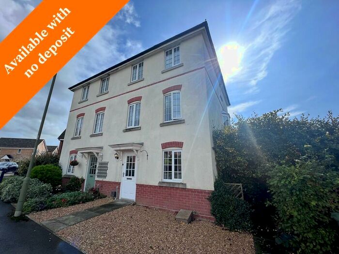 4 Bedroom Town House To Rent In Thyme Avenue, Whiteley, PO15