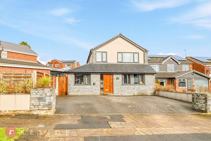 4 Bedroom Detached House For Sale In Worsdworth Way, Bamford, Rochdale, OL11