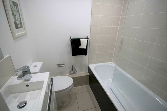 1 Bedroom Apartment To Rent In Richmond Square, Richmond Road, Cardiff, CF24