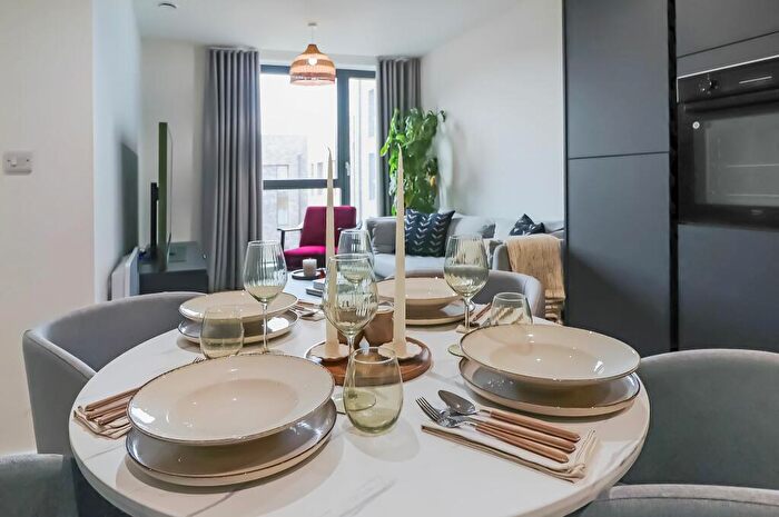2 Bedroom Apartment To Rent In Rockingham Street, Sheffield, S1