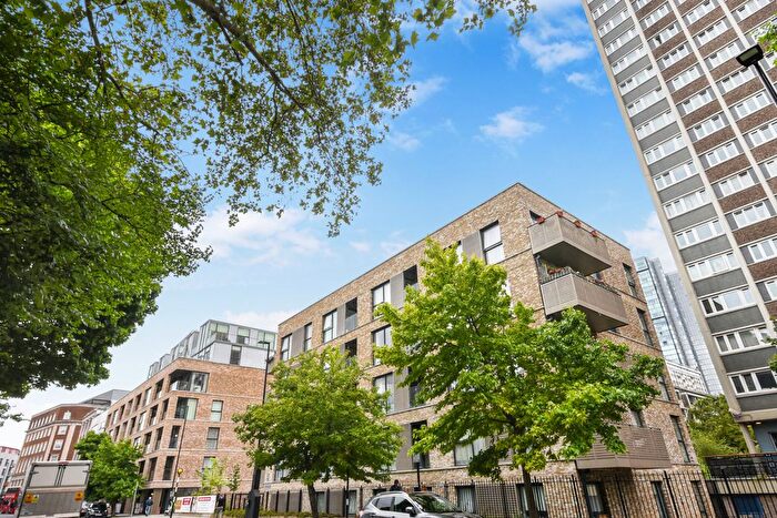 2 Bedroom Flat For Sale In Goswell Road, Islington, EC1V