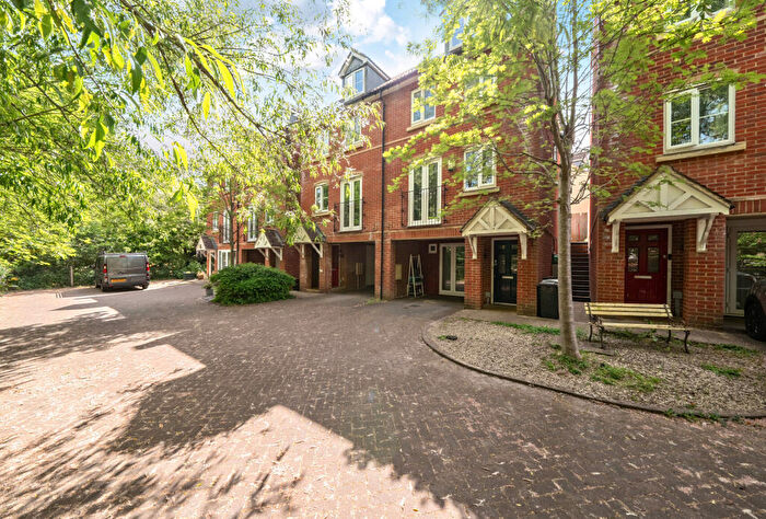 5 Bedroom Terraced House For Sale In Little Mill Court, Stroud, Gloucestershire, GL5