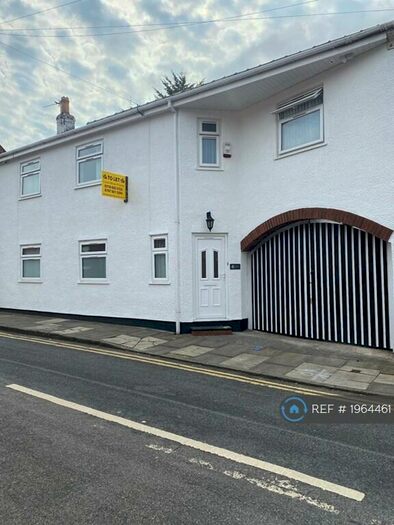 7 Bedroom Semi-Detached House To Rent In Hants Lane, Ormskirk, L39