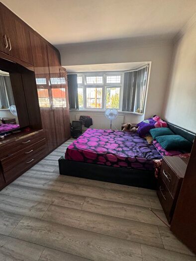 2 Bedroom Flat To Rent In Thorncliffe Road, Southall, UB2