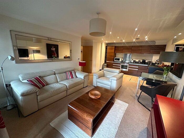 2 Bedroom Flat To Rent In Furnace House, Walton Well Road, Oxford, OX2