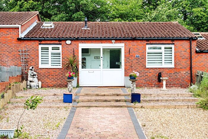 3 Bedroom Bungalow To Rent In Walbrook Avenue, Springfield, Milton Keynes, Buckinghamshire, MK6