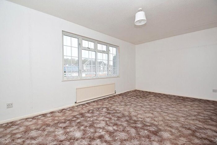 3 Bedroom Detached House For Sale In Pippins Field, Uffculme, Cullompton, EX15