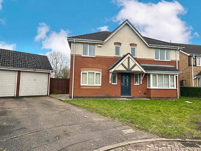 4 Bedroom Detached House To Rent In Elstow, MK42
