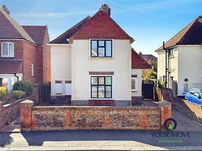 3 Bedroom Detached House For Sale In Avebury Avenue, Ramsgate, Kent, CT11