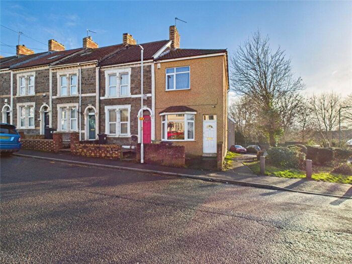 2 Bedroom End Of Terrace House For Sale In Britannia Road, Kingswood, Bristol, BS15