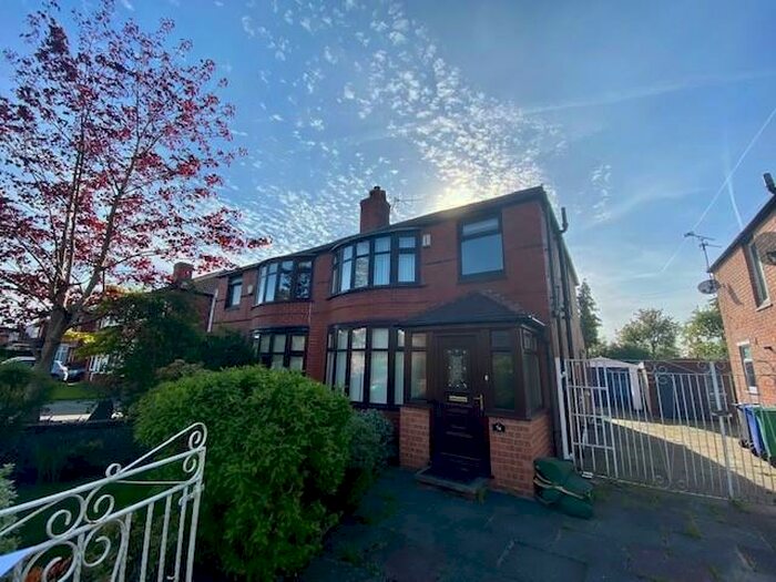 3 Bedroom House To Rent In Parrs Wood Road, Manchester, M20