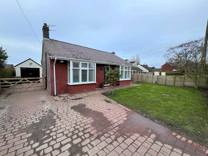 2 Bedroom Detached Bungalow For Sale In Hall Lane, Longton, Preston, PR4