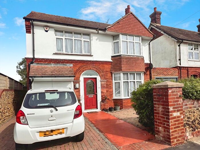 4 Bedroom Detached House For Sale In Avebury Avenue, Ramsgate, CT11
