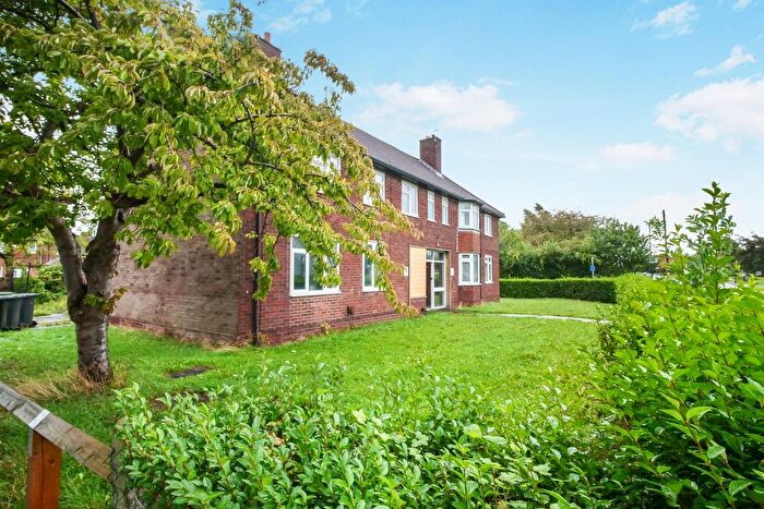 2 Bedroom Maisonette For Sale In Kingsway West, York, YO24