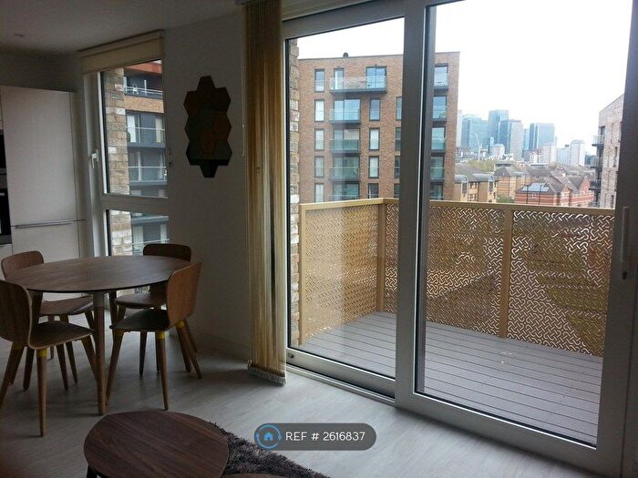 2 Bedroom Flat To Rent In Norlem Court, London, SE8