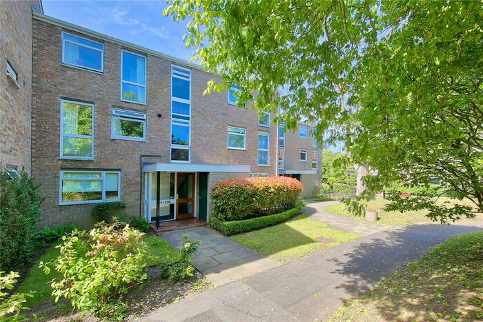 1 Bedroom Flat To Rent In Harrowdene Gardens, Teddington TW11