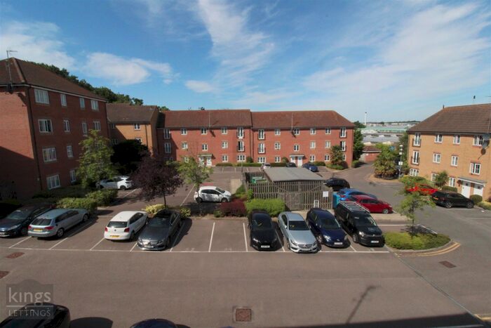 2 Bedroom Apartment To Rent In East Road, Harlow, CM20