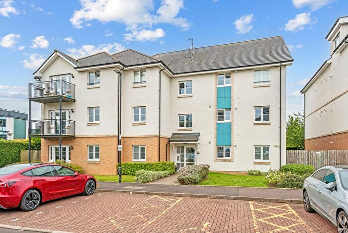 2 Bedroom Flat For Sale In Rollock Street, Stirling, FK8