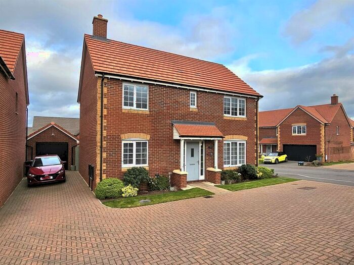 Houses for sale in Newent, GL18, Gloucestershire