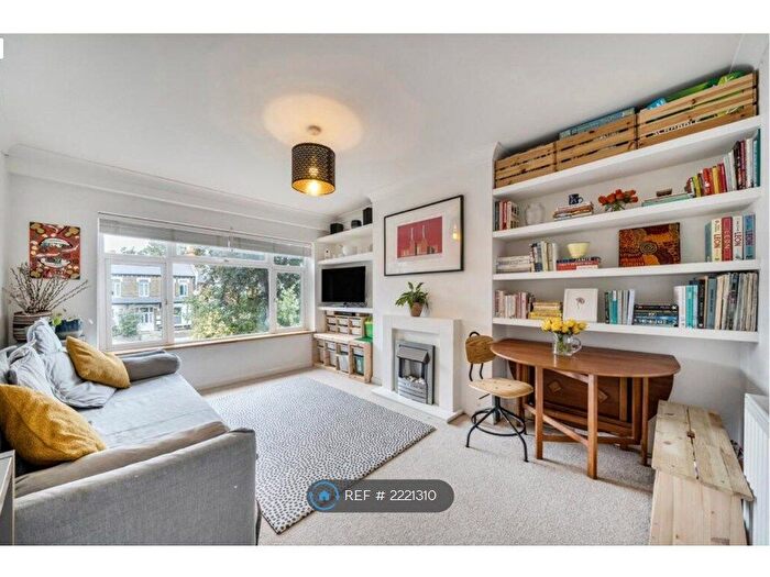 2 Bedroom Maisonette To Rent In Croydon Road, Penge, SE20