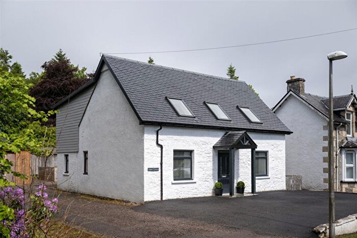 4 Bedroom Detached House For Sale In Spring Cottage, Fort Augustus, PH32