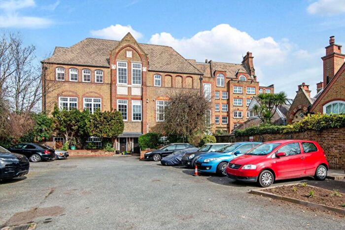 1 Bedroom Flat To Rent In Schoolbell Mews, Bow, E3