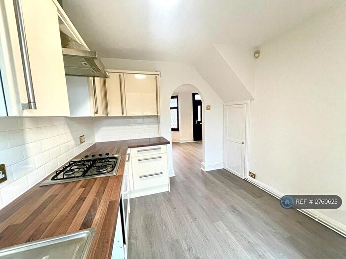 2 Bedroom Terraced House To Rent In Lilac Avenue, Coventry, CV6